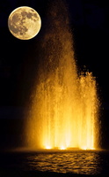 full moon fountain.JPG